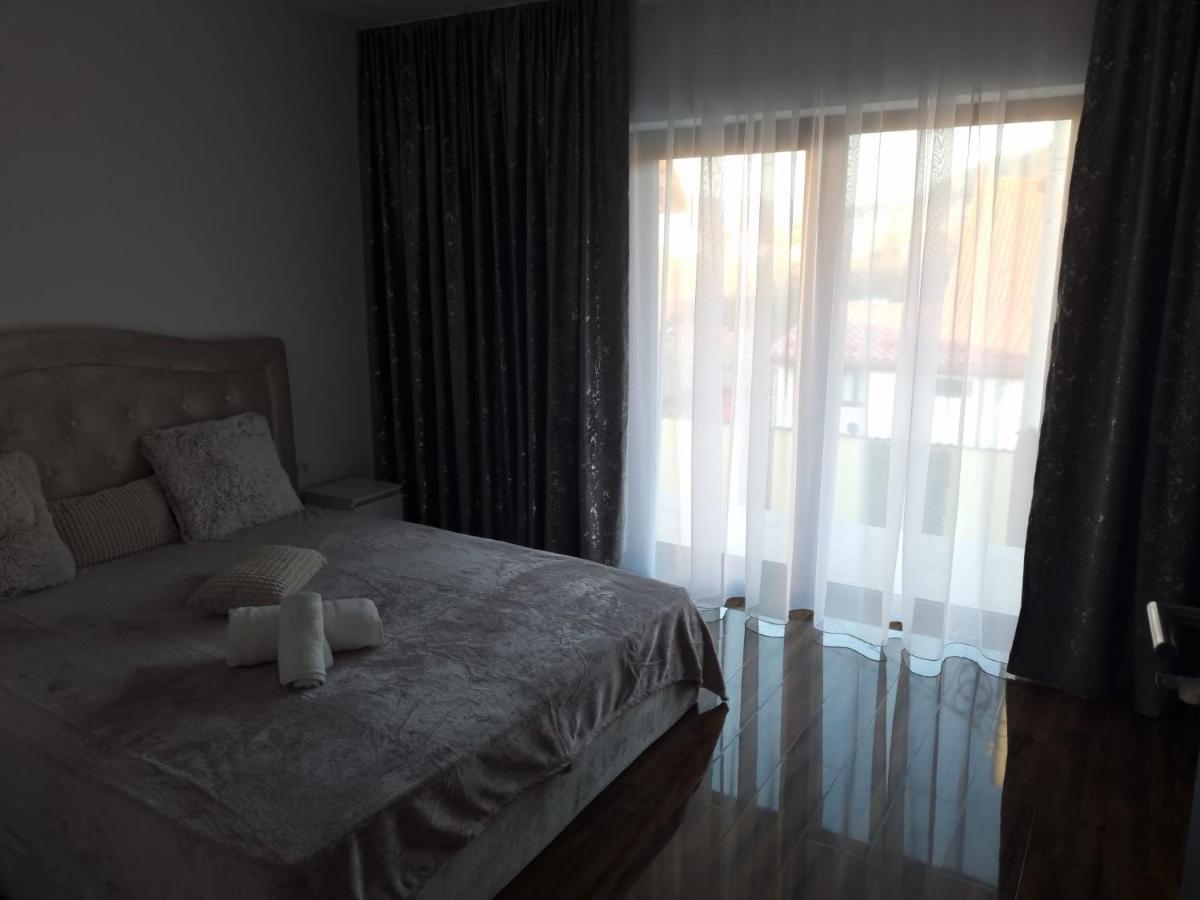 Izabella Guest House ซาเชเล ภายนอก รูปภาพ