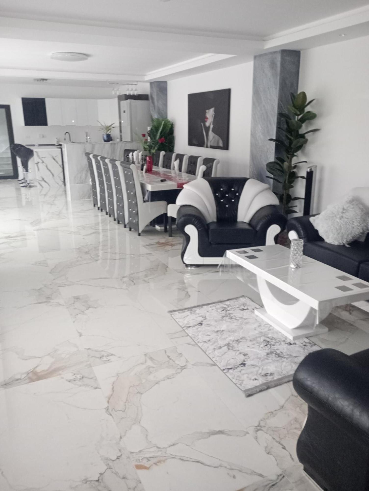 Izabella Guest House ซาเชเล ภายนอก รูปภาพ